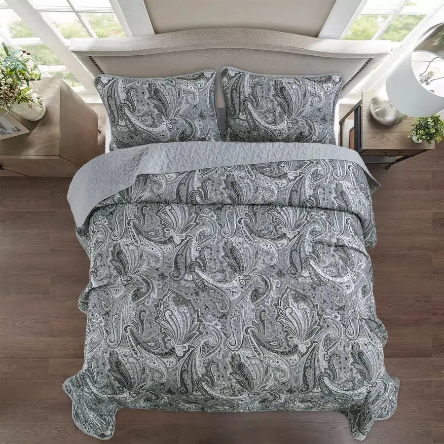 Dark Grey Paisley Quilt Bedding Set for King Size Bed